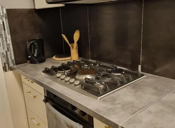 Les Cigognes De דירה